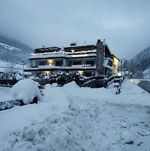 Hotel/ App. Garber San Giacomo in Valle Aurina Exterior photo