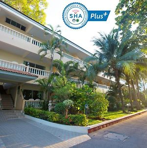 Twin Palms Resort Pattaya, SHA Extra Plus Certified Exterior photo
