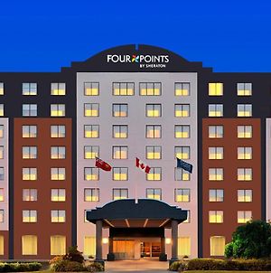 Four Points By Sheraton Toronto Mississauga Hotel Exterior photo