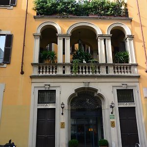 Hotel Gran Duca Di York Milano Exterior photo