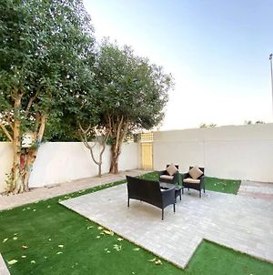 Lux Bnb Springs Villa For 5 Private Garden Dubai Exterior photo