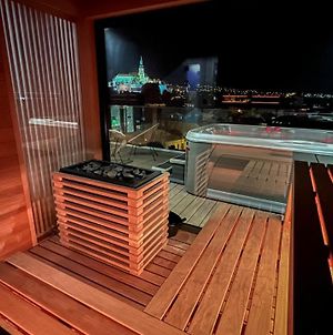 Boutique Hotel11 Rooftop Spa Nitra Exterior photo