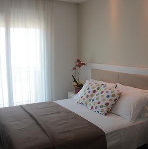 Hotel Augustus- Direttamente sul mare Misano Adriatico Room photo