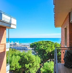 Beautiful Apartment In Grottammare With 1 Bedrooms Exterior photo