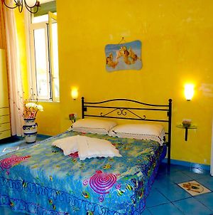 Dimora Carlo III Bed and Breakfast Vietri Room photo