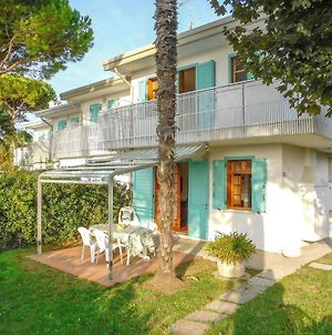 Awesome Home In Bibione W/ 2 Bedrooms Exterior photo