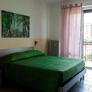 Lorenteggio 209 Bed and Breakfast Milano Exterior photo