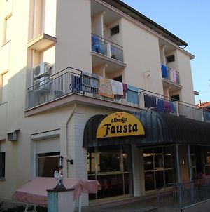 Appartamenti tipo Virgilio e Tibullo Bellaria-Igea Marina Exterior photo