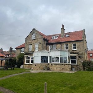 The Fylingdales Inn Whitby Exterior photo