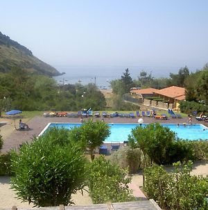 Elbamare residence con piscina Nisporto Exterior photo