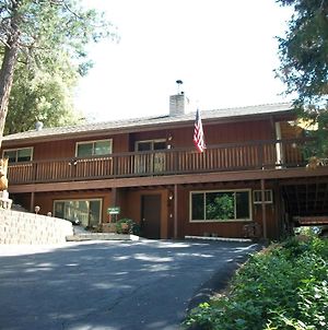 Cedar Mountain Lodge Oakhurst Exterior photo