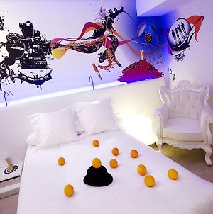 Dormirdcine Madrid Room photo