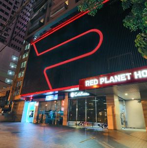 Red Planet Manila Ortigas Hotel Exterior photo