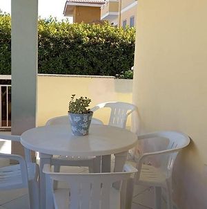 Holiday-House-Camelia-600-Meters-From-The-Beach Appartamento La Caletta Exterior photo