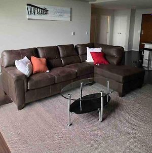 Downtown Cleveland Waterview 1 Bedroom Loft With Fireplace Exterior photo