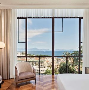 The Britannique Hotel Naples, Curio Collection By Hilton Exterior photo