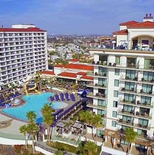 The Waterfront Beach Resort, A Hilton Hotel Huntington Beach Exterior photo