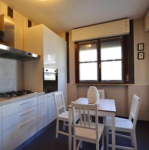 2 Bedrooms Appartement With City View Enclosed Garden And Wifi At Vercelli Exterior photo