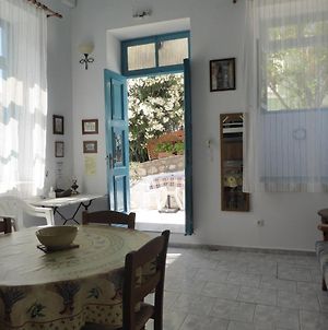 Halki Townhouse Appartamento Exterior photo