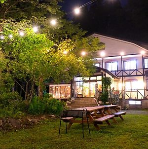 Kizuna Lodge & Bbq Centre Hakuba Exterior photo