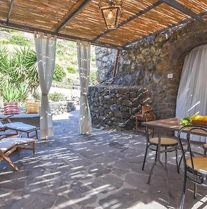 Beautiful Home In Pantelleria With Wifi And 3 Bedrooms Pantelleria Island Exterior photo