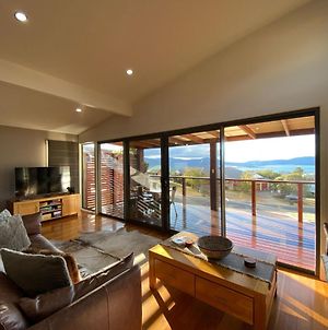Ned Kellys Retreat Sophisticated Style With Modern Convenience And Magical Outlook Villa Jindabyne Exterior photo