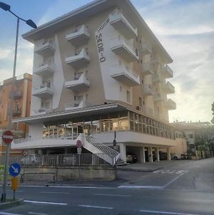 Hotel Madrid Rimini Exterior photo