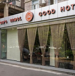 Good Hotel Erevan Exterior photo