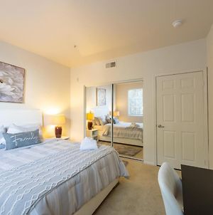 Deluxe 2 Bedroom Apartment / W Pool And Washer &; Dryer In Unit - Sleeps 5 Los Angeles Exterior photo