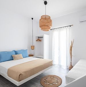 Dorkas Luxury Rooms&Apartments Livadakia Exterior photo
