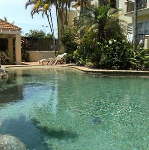 Villa Vaucluse Apartments Cairns Exterior photo