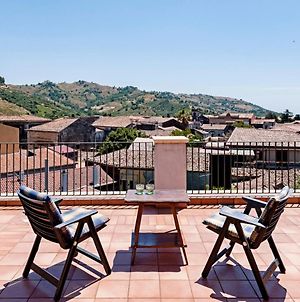 Gli Iris Apartments By Wonderful Italy Linguaglossa Exterior photo
