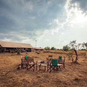 Gnu Mara River Camp Villa Serengeti Exterior photo