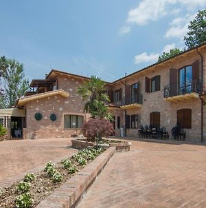 Majestic villa in Fermignano with private pool Exterior photo