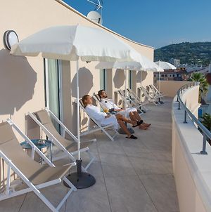 Cristal Hôtel&Spa Cannes Exterior photo