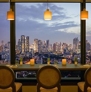 Avani Atrium Bangkok Hotel - Sha Extra Plus Certified Exterior photo