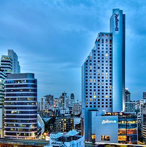 Radisson Blu Plaza Bangkok - Sha Extra Plus Certified Hotel Exterior photo