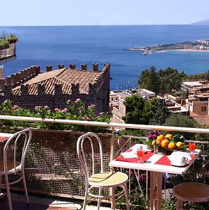 Hotel Mediterranée Taormina Exterior photo