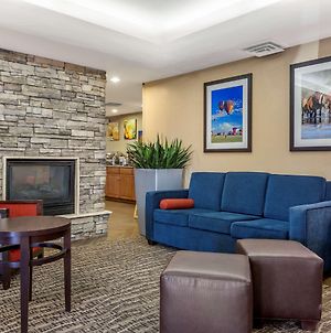 Comfort Inn & Suites Phoenix North / Deer Valley Exterior photo