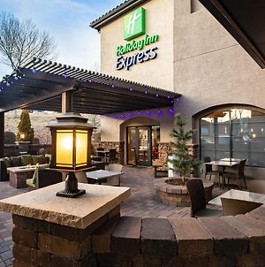 Holiday Inn Express Prescott Exterior photo