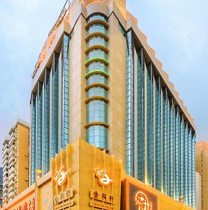 Hotel Golden Dragon Macao Exterior photo