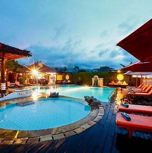 Bali Taman Beach Resort & Spa Lovina Exterior photo