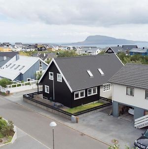3Br - Townhouse - Free Parking - Torshavn Appartamento Hoyvík Exterior photo