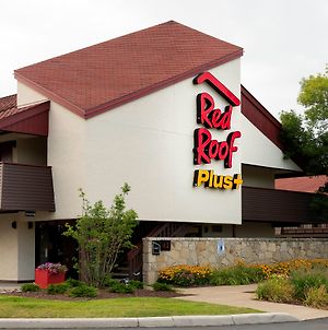 Red Roof Plus+ Pittsburgh South - Airport Hotel Exterior photo