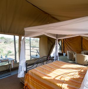 Serengeti Ikoma Wild Camp Hotel Exterior photo