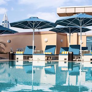 Pullman Dubai Jumeirah Lakes Towers Hotel Exterior photo