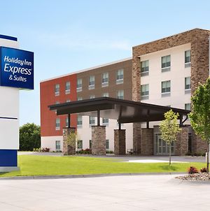 Holiday Inn Express And Suites Savannah W - Chatham Parkway Exterior photo