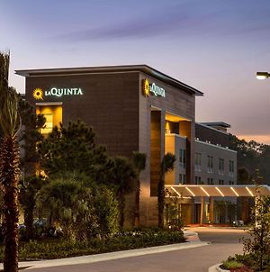 La Quinta Inn & Suites By Wyndham Orlando I-Drive Theme Parks Exterior photo