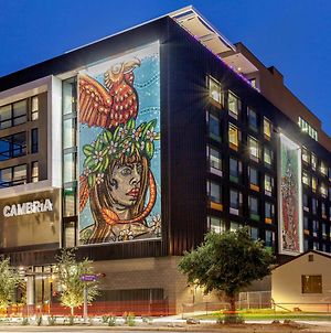 Cambria Hotel Downtown Phoenix Exterior photo