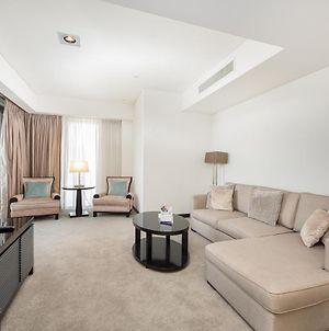 Modern 2Br In The Address Residences Dubai Marina By Deluxe Holiday Homes Exterior photo